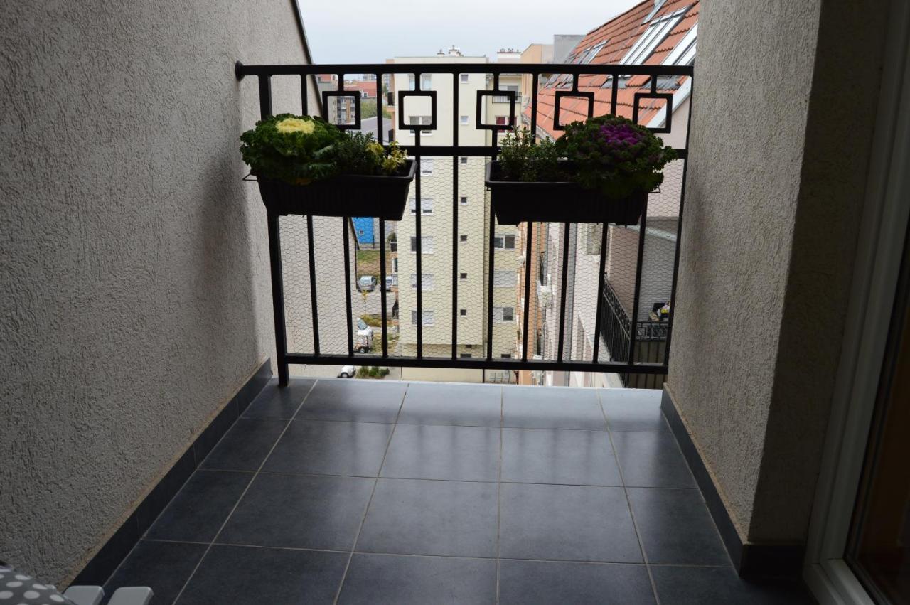 شقة Apartman Mile سوبوتيتْسا المظهر الخارجي الصورة